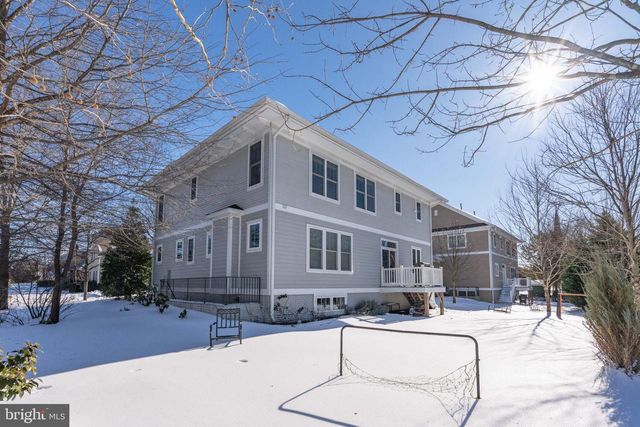 600 S MONROE ST, Arlington, VA 22204