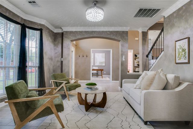 1040 Churchill Drive, Frisco, TX 75036
