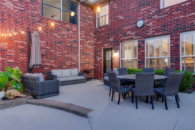 1040 Churchill Drive, Frisco, TX 75036