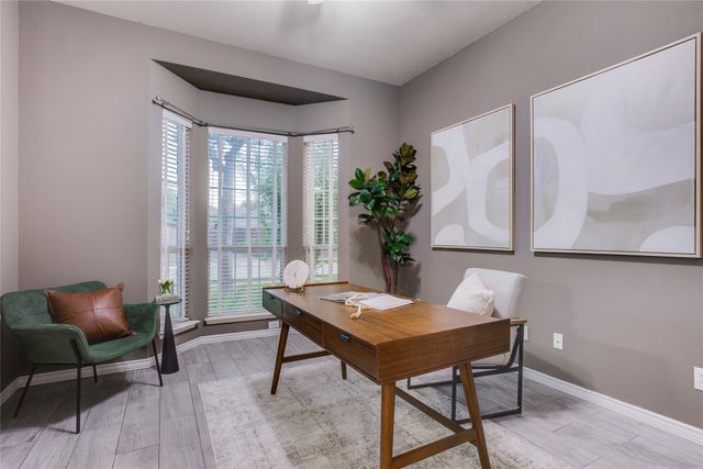 1040 Churchill Drive, Frisco, TX 75036