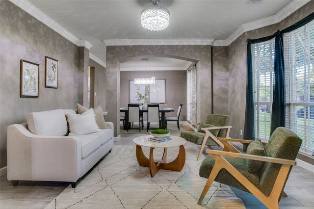 1040 Churchill Drive, Frisco, TX 75036