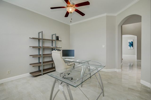 3077 Tradinghouse Creek Lane, League City, TX 77573