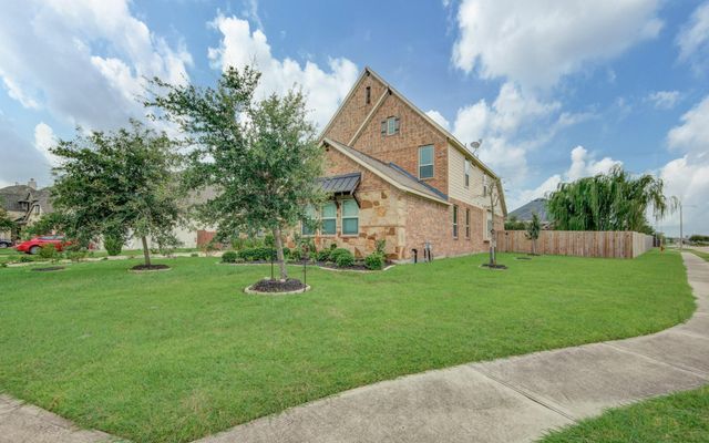 3077 Tradinghouse Creek Lane, League City, TX 77573
