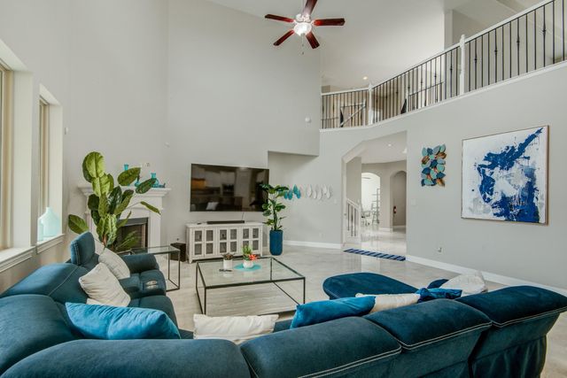 3077 Tradinghouse Creek Lane, League City, TX 77573