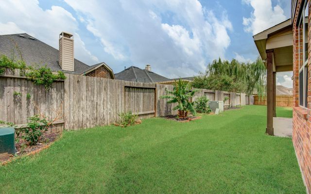 3077 Tradinghouse Creek Lane, League City, TX 77573