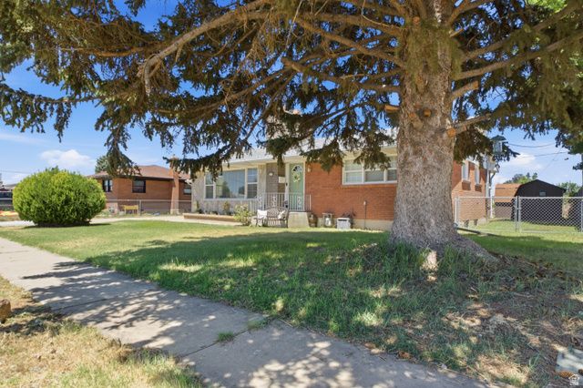 2212 W 5150 S, Roy, UT 84067