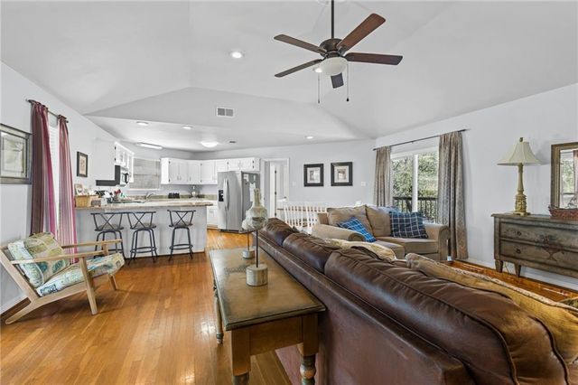 701 Cabana Beach Road, Gulf Shores, AL 36542