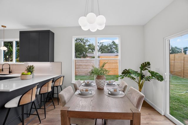 4200 Valley View RD B, Austin, TX 78704