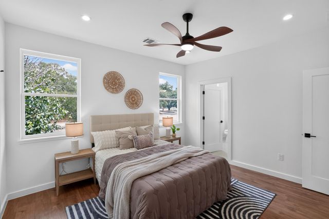 4200 Valley View RD B, Austin, TX 78704