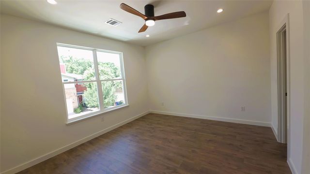 4200 Valley View RD B, Austin, TX 78704