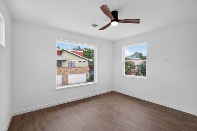 4200 Valley View RD B, Austin, TX 78704
