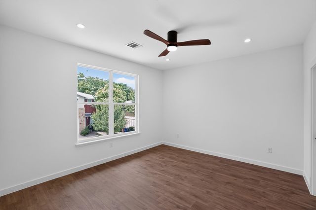 4200 Valley View RD B, Austin, TX 78704