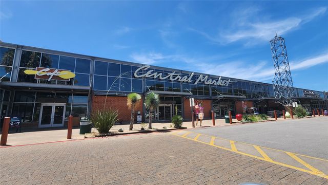 4200 Valley View RD B, Austin, TX 78704
