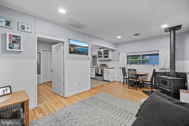 6015 POPLAR RD, St Leonard, MD 20685