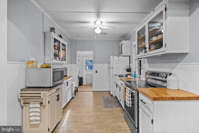 6015 POPLAR RD, St Leonard, MD 20685