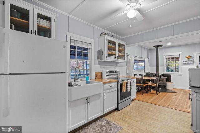 6015 POPLAR RD, St Leonard, MD 20685