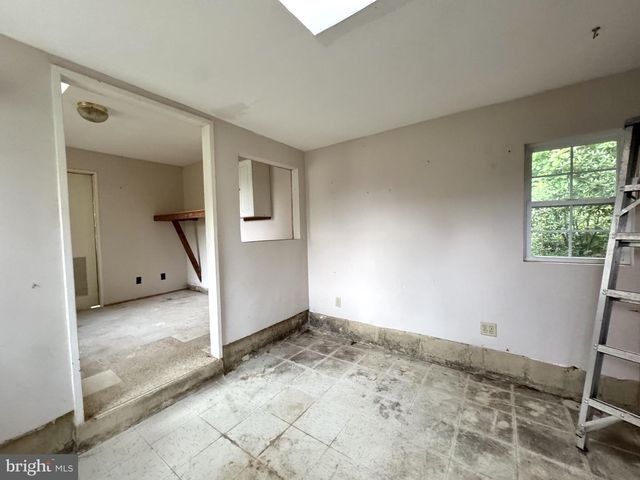 5718 BLACK ROCK RD, Glenville, PA 17329