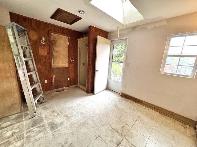 5718 BLACK ROCK RD, Glenville, PA 17329
