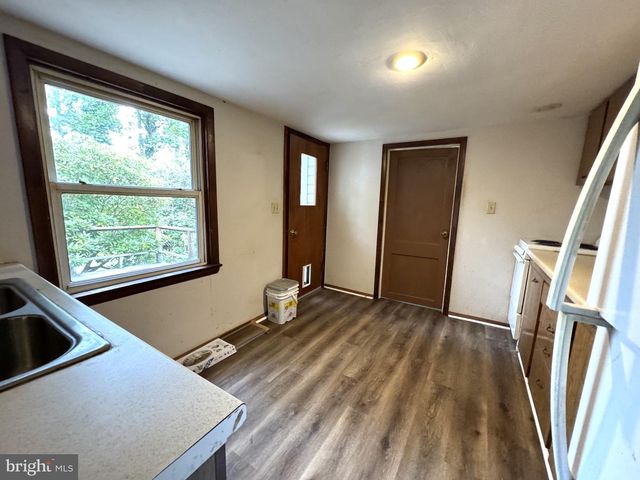 5718 BLACK ROCK RD, Glenville, PA 17329