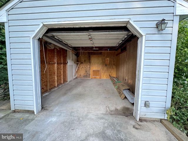 5718 BLACK ROCK RD, Glenville, PA 17329