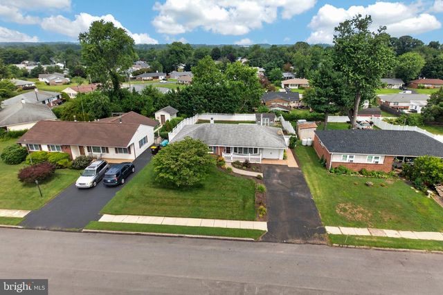 3129 SYCAMORE LN, Norristown, PA 19401