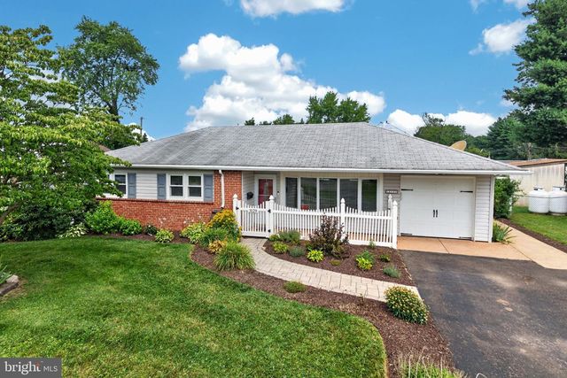 3129 SYCAMORE LN, Norristown, PA 19401