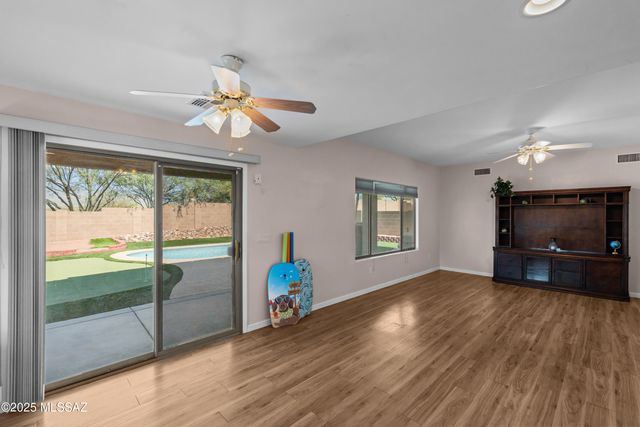 8151 S Placita Bilbao, Tucson, AZ 85747