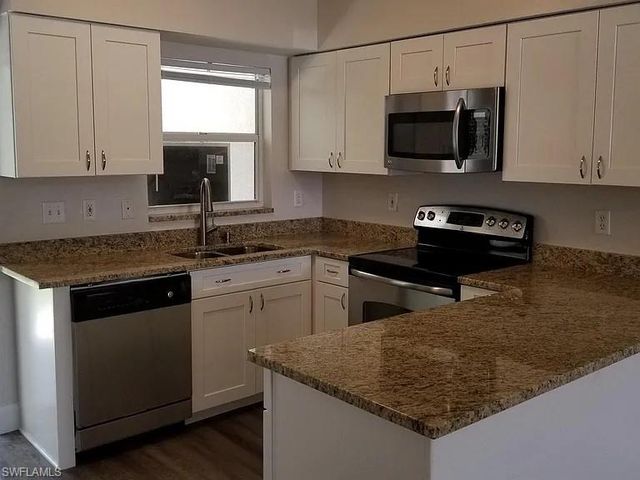 8208 Matanzas RD, Fort Myers, FL 33967