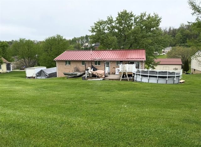 1711 Ridgewood Dr, N Franklin Twp, PA 15301