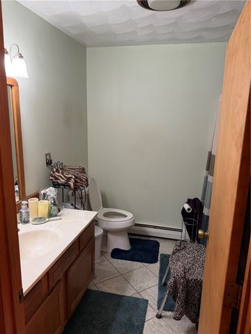 1711 Ridgewood Dr, N Franklin Twp, PA 15301