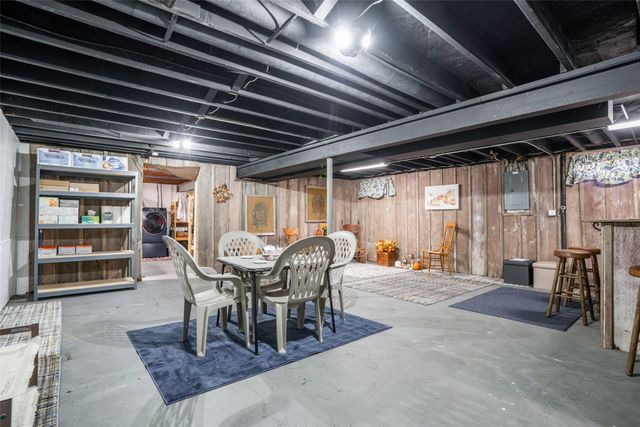 1206 3rd Avenue SE, Altoona, IA 50009