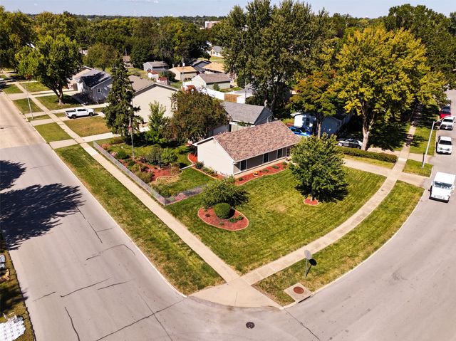 1206 3rd Avenue SE, Altoona, IA 50009