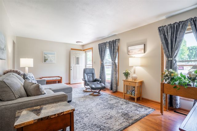 1206 3rd Avenue SE, Altoona, IA 50009