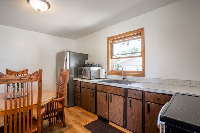 1206 3rd Avenue SE, Altoona, IA 50009