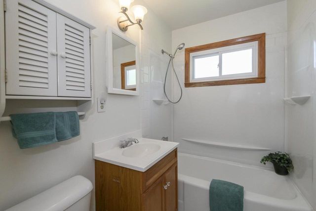 1520 Menomonee AVENUE, South Milwaukee, WI 53172