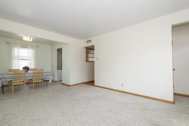 1520 Menomonee AVENUE, South Milwaukee, WI 53172