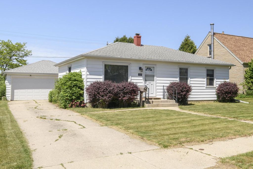 1520 Menomonee AVENUE, South Milwaukee, WI 53172