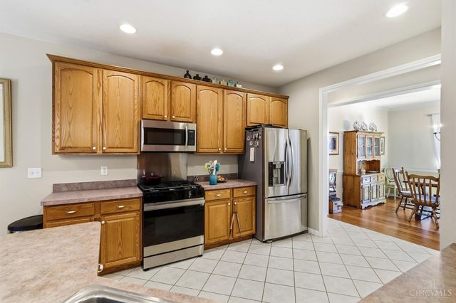 68 Bridgewater Drive, South Lebanon, OH 45065