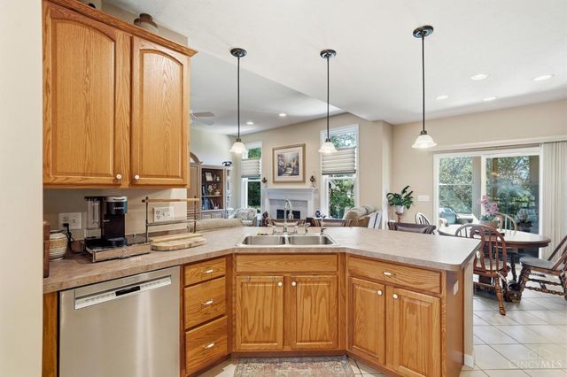 68 Bridgewater Drive, South Lebanon, OH 45065
