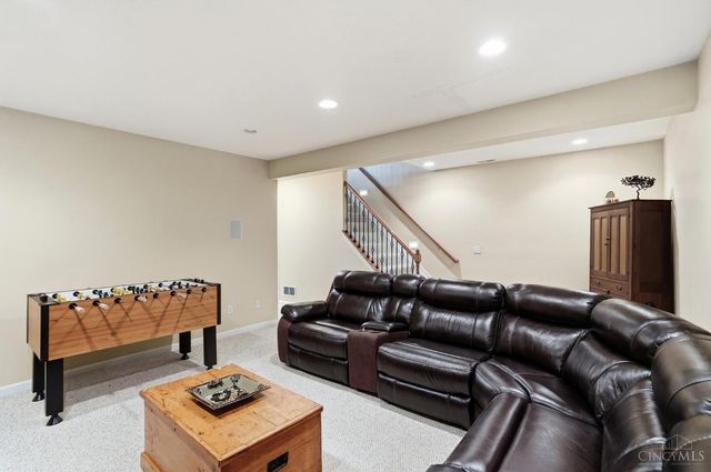 68 Bridgewater Drive, South Lebanon, OH 45065