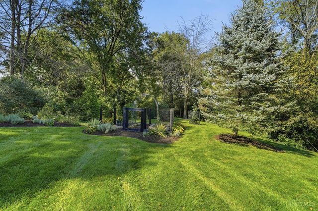 68 Bridgewater Drive, South Lebanon, OH 45065