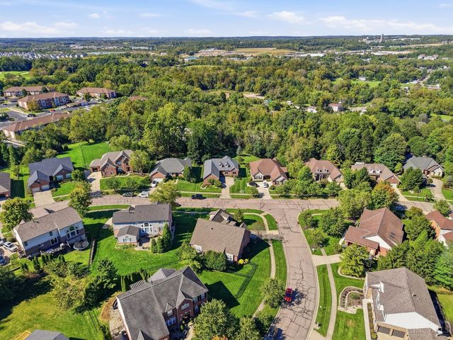 68 Bridgewater Drive, South Lebanon, OH 45065