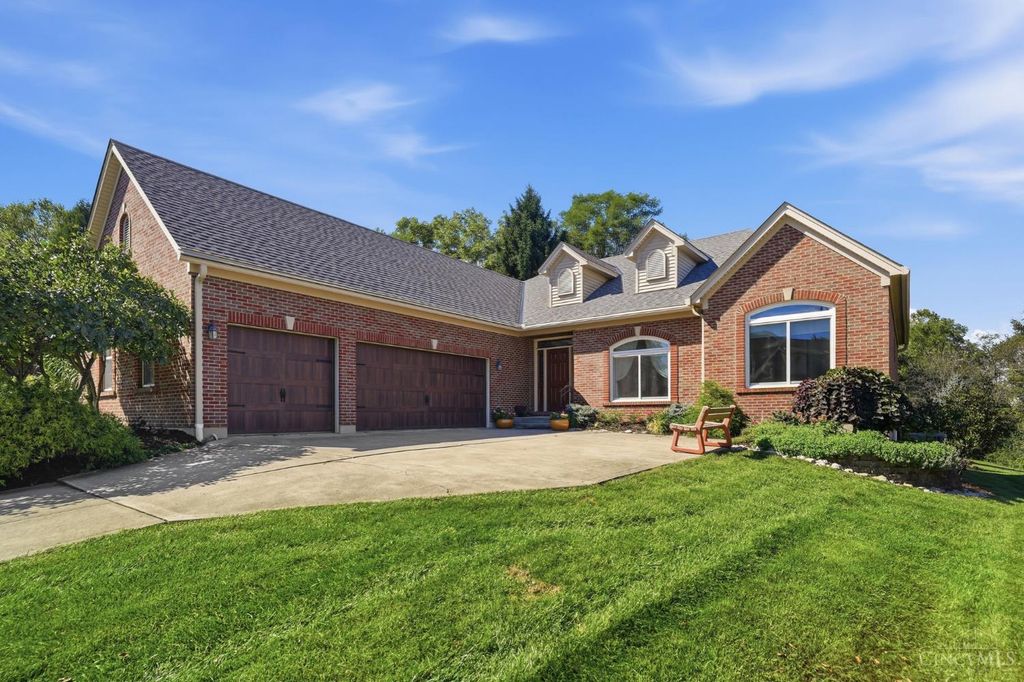 68 Bridgewater Drive, South Lebanon, OH 45065