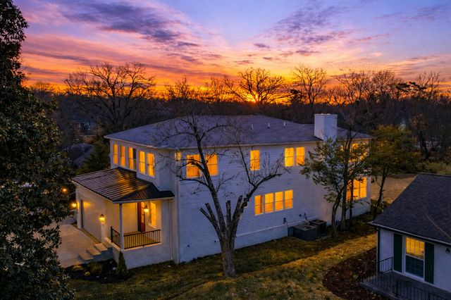 3819 Cross Creek Rd, Nashville, TN 37215