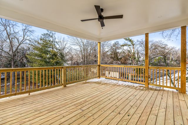 3819 Cross Creek Rd, Nashville, TN 37215