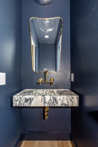 3819 Cross Creek Rd, Nashville, TN 37215