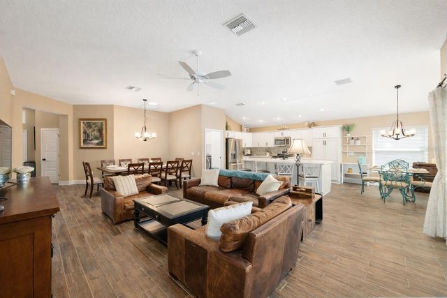 562 JAMES ROAD, The Villages, FL 32163