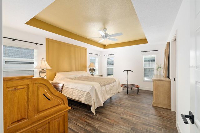 562 JAMES ROAD, The Villages, FL 32163