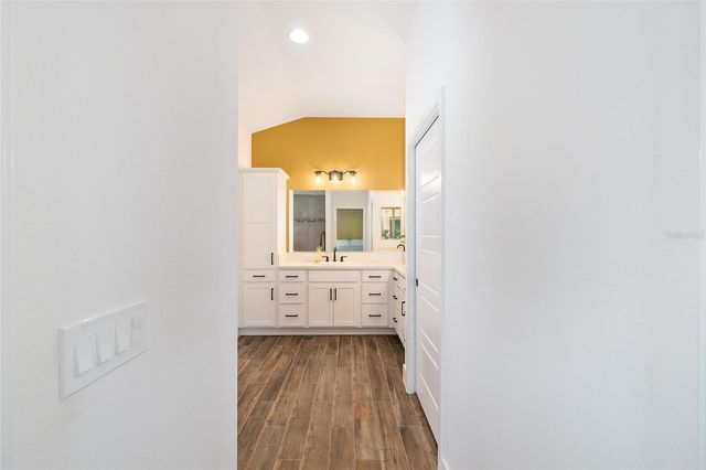 562 JAMES ROAD, The Villages, FL 32163