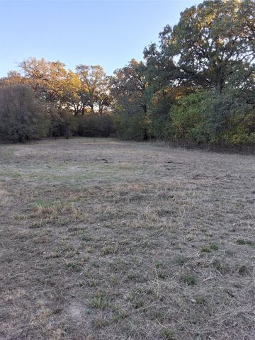 5765 Tokio Road, West, TX 76691